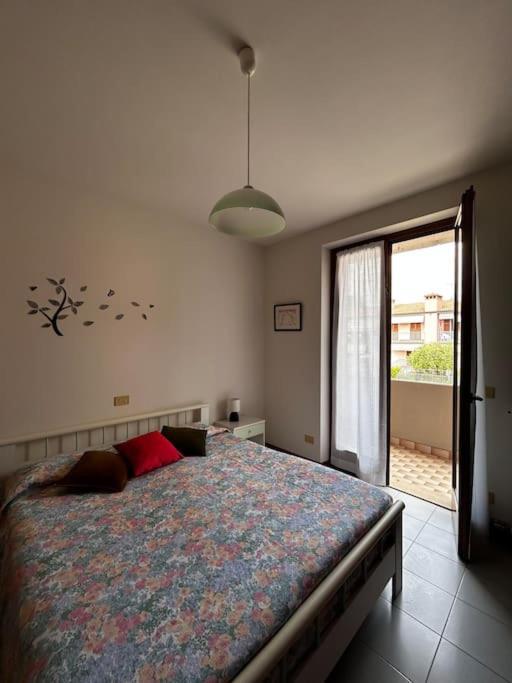 Near Town Centre And Lake - Le Colombe Bardolino Esterno foto